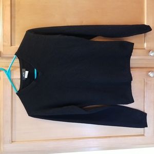 BCBG 100% Cashmere v-neck pullover size small black